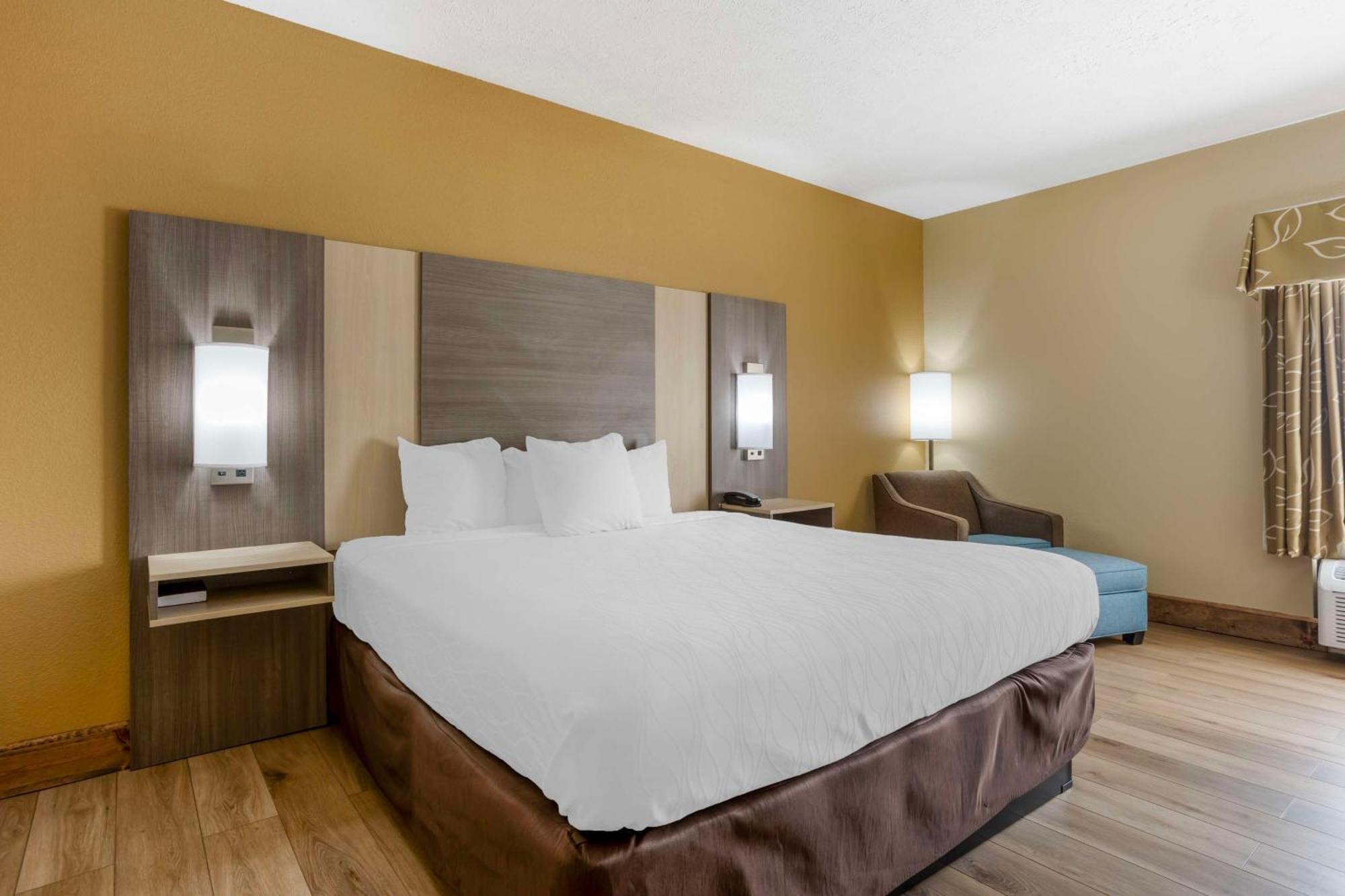 Best Western Plus Springfield Airport Inn Exterior foto